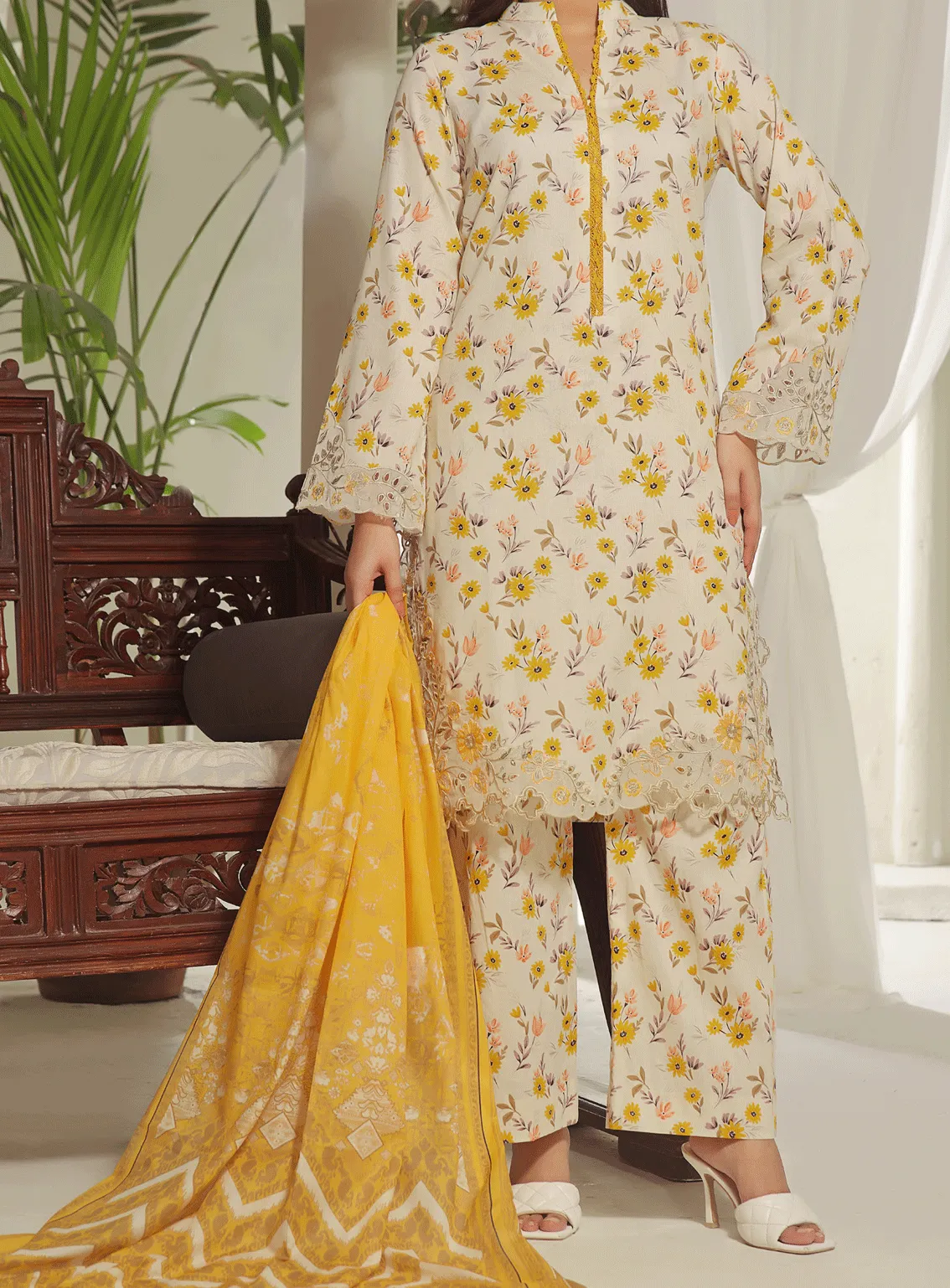 Aiza & Momina By VS Textile Embroidered Cambric Unstitched 3 Piece Suit - VS23AMC 17