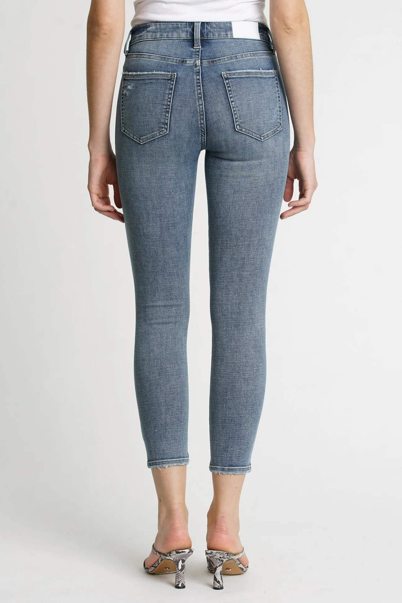 Audrey Mid Rise Skinny Crop | Figueroa