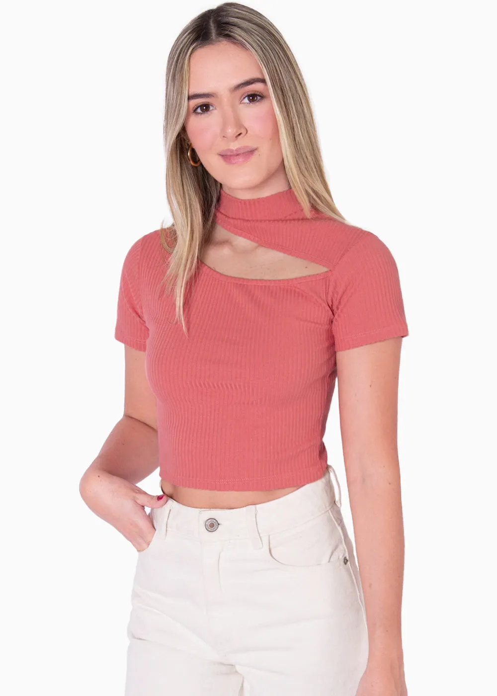 Blusa manga corta con cut out en escote - MAXIMINA