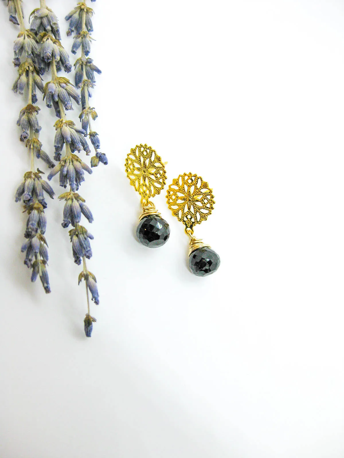 Jonquil: Black Spinel Earrings - e636